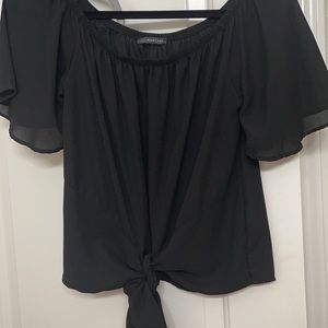 West Kei off the shoulder